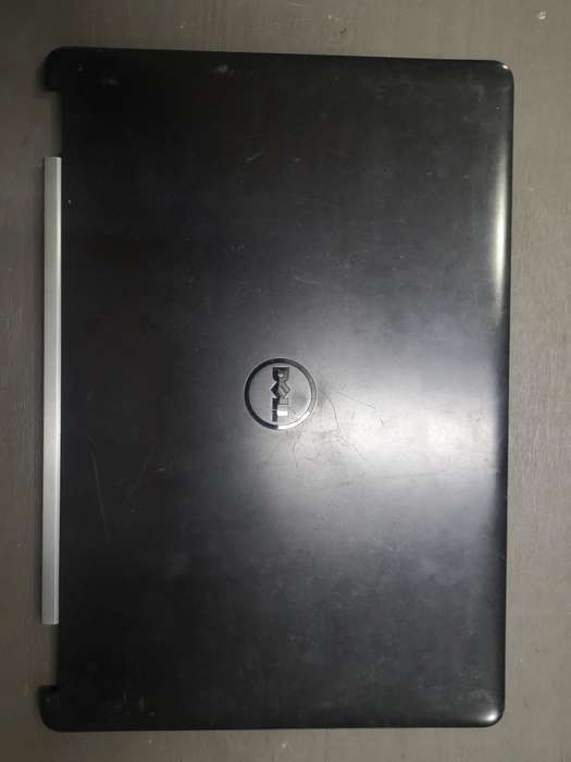Dell Latitude E5470  (matrix cover) ( AQ1FD000105)