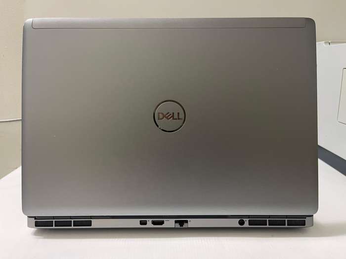 Dell Precision 15 7560 i7 11850H / 32GB/ 1TB SSD / 15.6 FHD Display / 4GB NVIDIA Dedicated Graphics