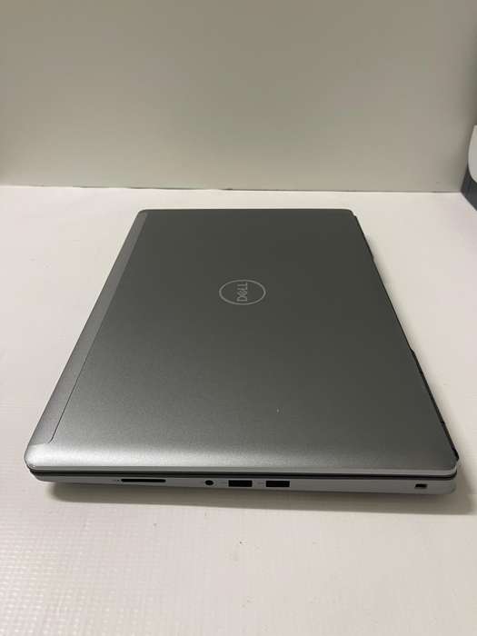 Dell Precision 15 7560 i7 11850H / 32GB/ 1TB SSD / 15.6 FHD Display / 4GB NVIDIA Dedicated Graphics