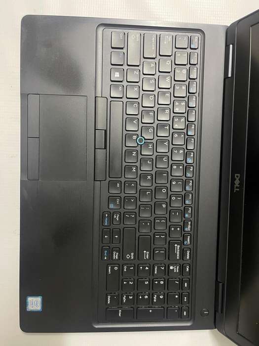 Dell Latitude 5590 - 15.6" FHD - Intel Core i5 8250U 8th Gen Quad Core - 16GB RAM - 256GB NVMe SSD
