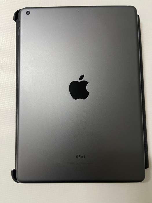 Apple iPad 10.2, 2021, 9th Gen WiFi 64GB Space Grey (No Finger ID) + Free Pouch + Charging Cable