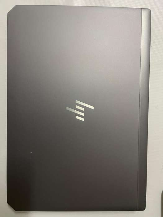 HP ZBook 17 G5 Mobile Workstation Core i7-8750H 17.3" FHD 32GB RAM 1TB SSD Quadro T1000 4GB DDR5 GPU