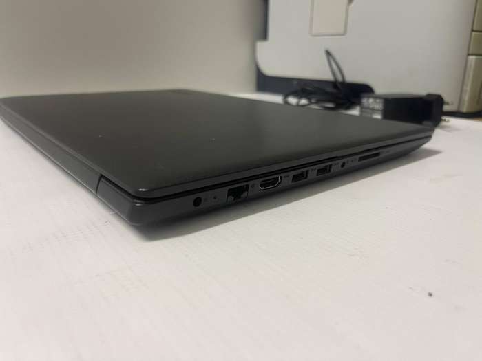 Lenovo Ideapad 130 8th Gen Intel Core i7-8550U / 8GB DDR4 RAM / 256GB SSD / 15.6" HD