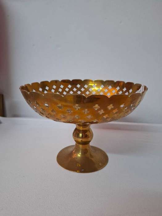 Hand carved brass fruit bowl stand
