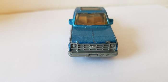 MATCHBOX 1975 CHEV STEPSIDE BAKKIE BY GENERAL MOTORS - MODEL CAR - DIE-CAST - 1/64 SCALE.