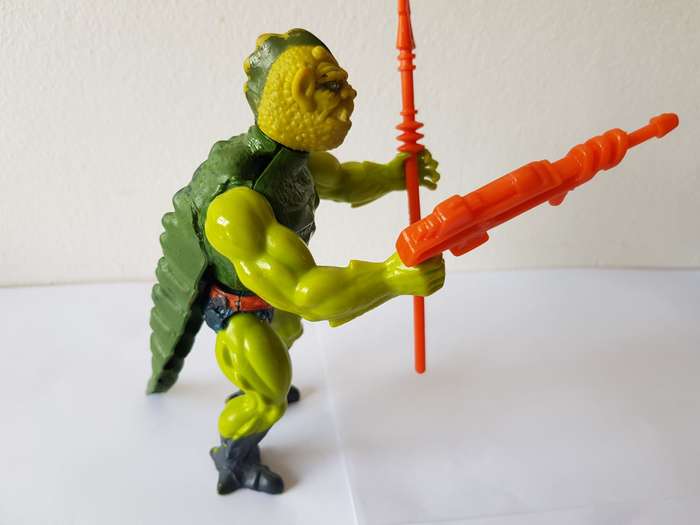 ORIGINAL WHIPLASH ACTION FIGURE FROM 1981 & MEMBER OF THE EVIL WARRIORS - MASTERS OF THE UNIVERSE.