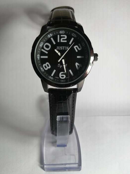 JUSTIN Classic Analog Watch