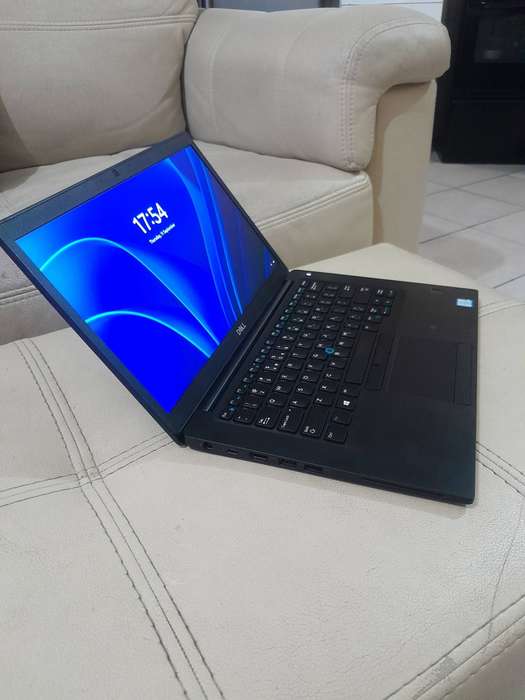 Dell Latitude 7490 Intel Core i7-8650U 8GB DDR4 RAM, 256GB SSD 14" FHD Windows 11 Pro