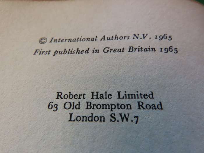 James Hadley Chase - Hardback book with Dust wrapper - The Way The Cookie Crumbled