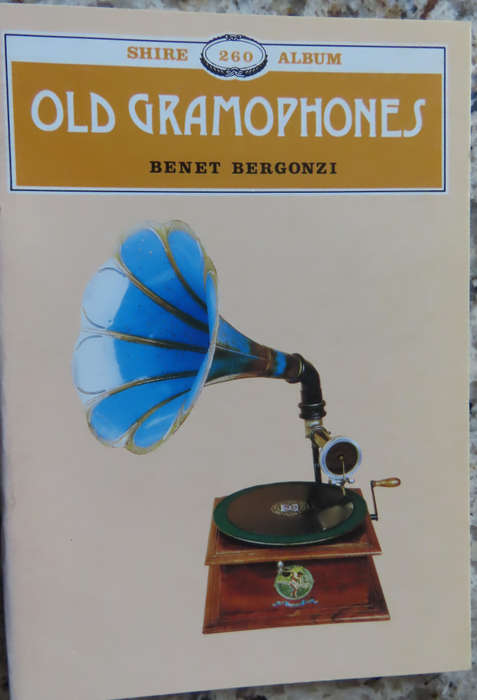 Old Gramophones - Benet Bergonzi - Shire Album 260