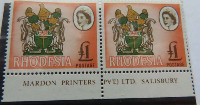 Rhodesia -Mardon Printing 1966 - £1 Pair MNH