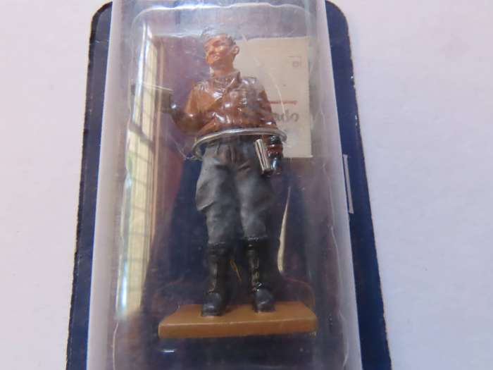 Del Prado - Encased Military Model - Gruppen Kommandeur Luftwaffe - 1944 Germany