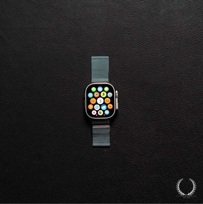 Apple Watch Ultra 2 titanium