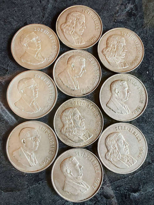 10 x South African 1 Rand Silver Coins (1960s)  80% Silver - LOT 7