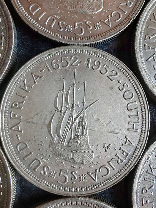 10 x South African 5 Shillings Silver Coins (1952)  50% Silver- LOT 1