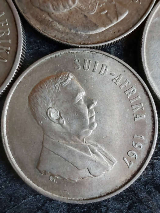 10 x South African 1 Rand Silver Coins (1960s)  80% Silver - LOT 7
