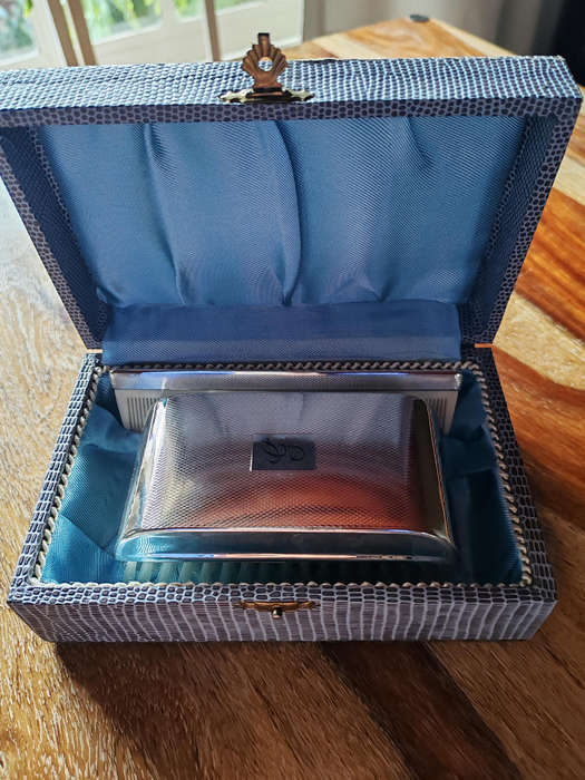 Elegant Vintage Sterling Silver Grooming Set  Brush & Comb (Stamped 925)