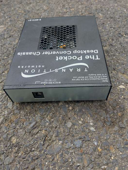 Transition Networks The Pocket Desktop Converter Chassis E-MCC-01