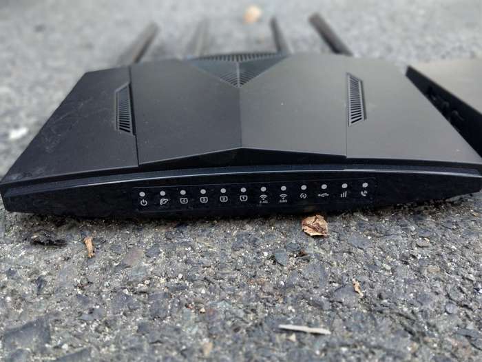 D-Link Fibre LTE CAT6 Wi-Fi AC1200 Dual Band Gigabit Router  (DWR-956M)