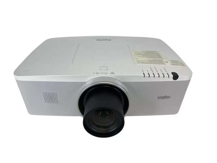 Sanyo PLC-XM100L XGA Full HD 1080P Projector