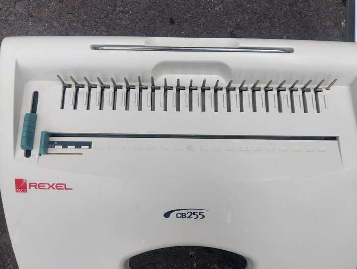 Rexel CB255 Spiral Binding Machine