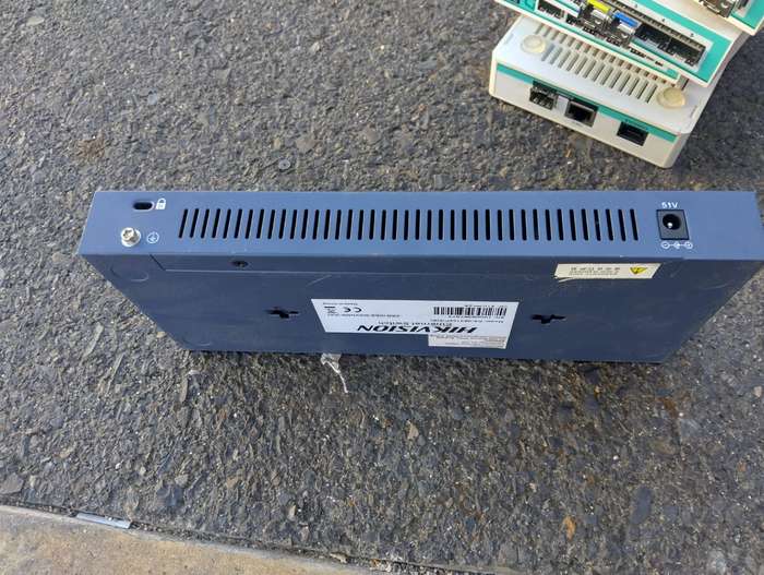 Hikvision 8 Port Fast Ethernet Unmanaged Poe Switch -DS-3E0109P-E(B)