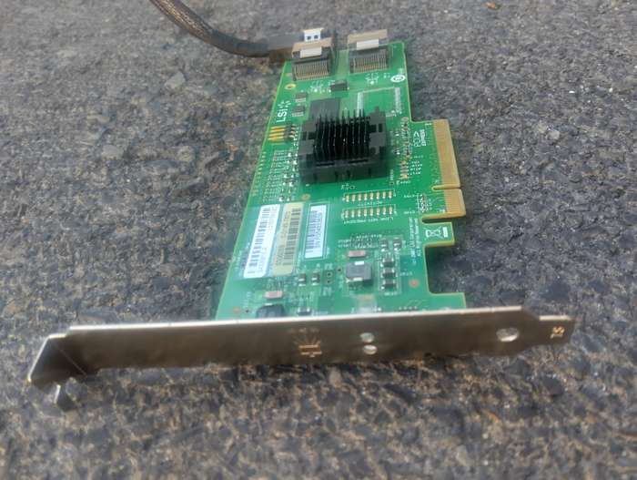 LSI SAS3081E-R 8-Port Internal SATA/SAS 3Gb/s RAID Controller Card (L3-00159-02C)
