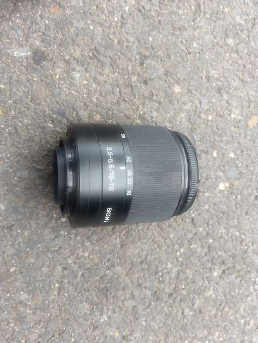 Sony 18-70Mm F/3.5-5.6 Af Dt Standard Zoom Lens