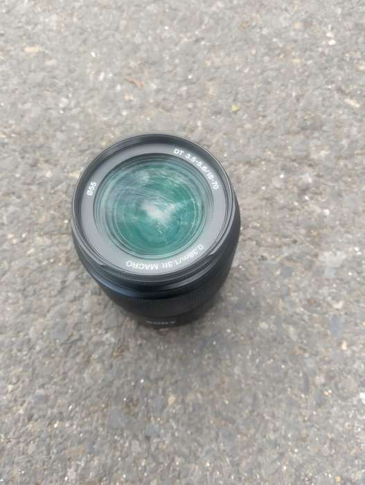 Sony 18-70Mm F/3.5-5.6 Af Dt Standard Zoom Lens