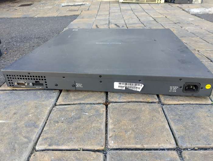 HP J8164 - HP Procurve 2626-24-PWR Switch