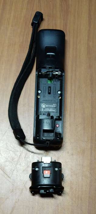 Wii Play + Black Remote + Motion Plus adapter