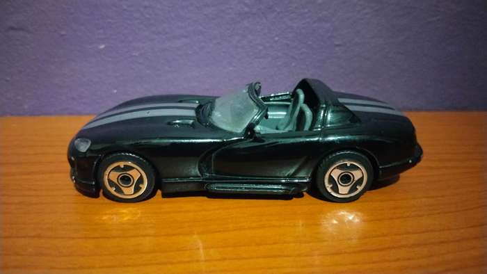 Dodge Viper Rt/10 Burago 1/43 Scale Model