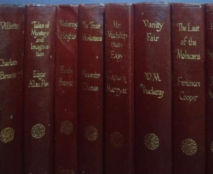 Vintage Books , 17 Central Classics Collection