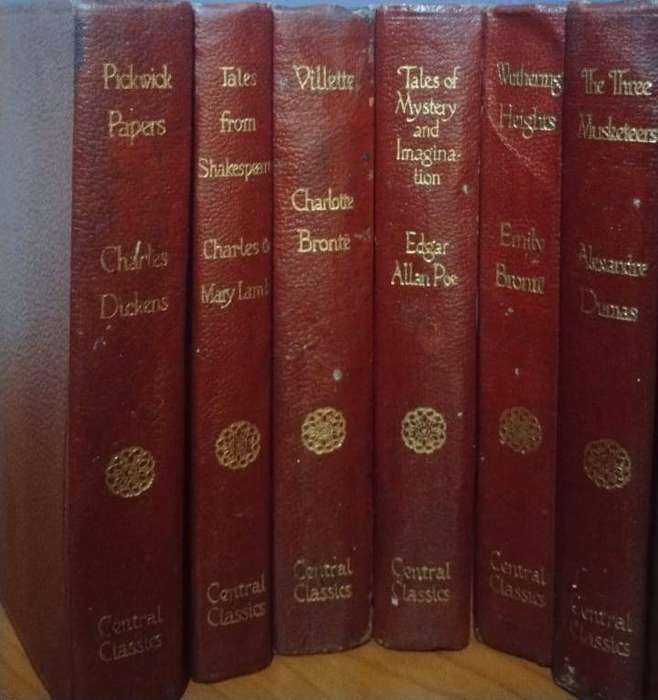 Vintage Books , 17 Central Classics Collection