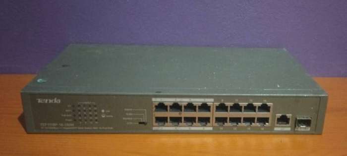 Tenda TEF1118P-16-150W Switch With 16 Port POE