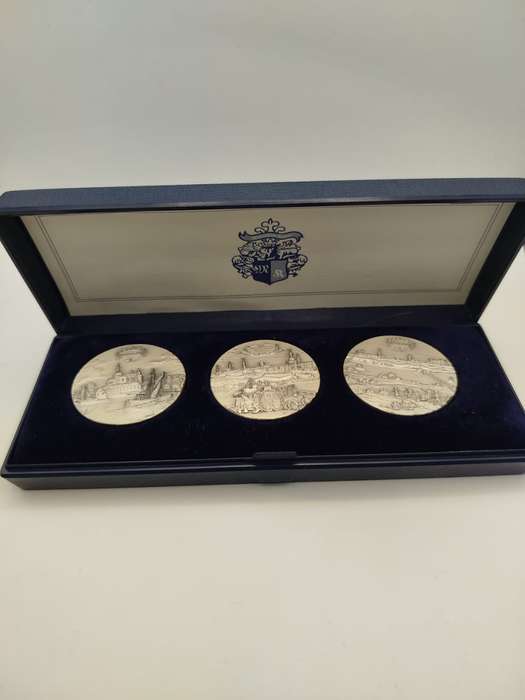 Alt Mannheim Medaillen-Serie  Limited Edition 3 Silver Medals in Original Case (999 Silver)