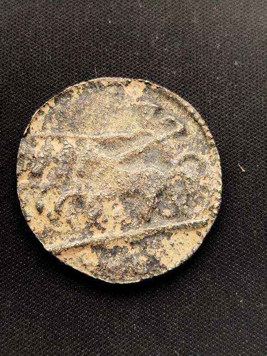 Ancient Roman Bronze Coin  Emperor with 3-Horse Chariot (Triga Reverse)  ±2nd Century AD  10.7