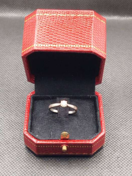 Browns Diamond & Gemstone Ring Set  Certified 9ct White Gold
