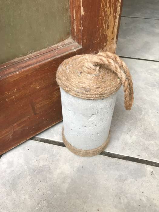 Cement Door Stopper