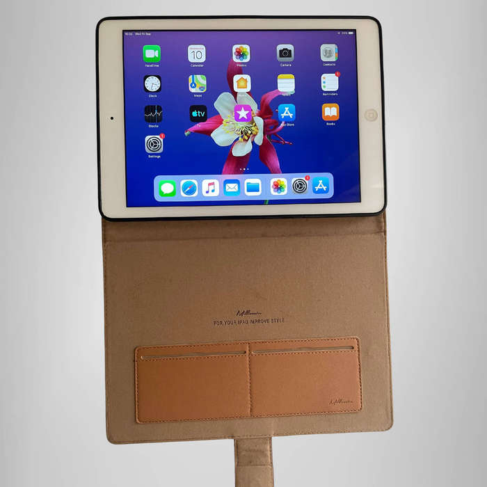 Apple iPad Air 16GB Wi-Fi (Model MD788HC/B) with Flip Cover Used, Screen Excellent