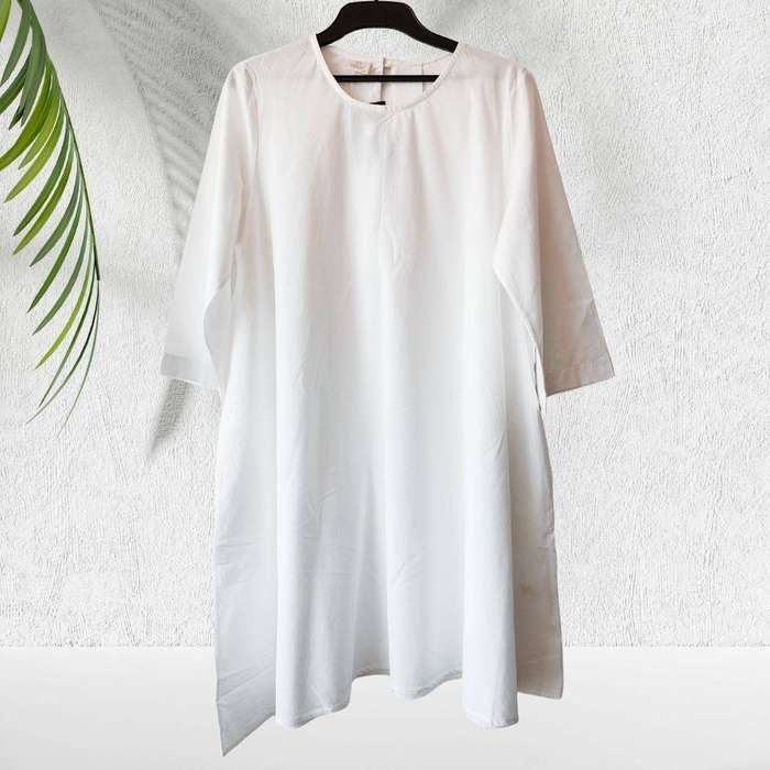 Mellow Cotton-Linen Dress (Medium | Fits SA 3638)  ¾ Sleeve, Hidden Pockets  R750 Retail  R144