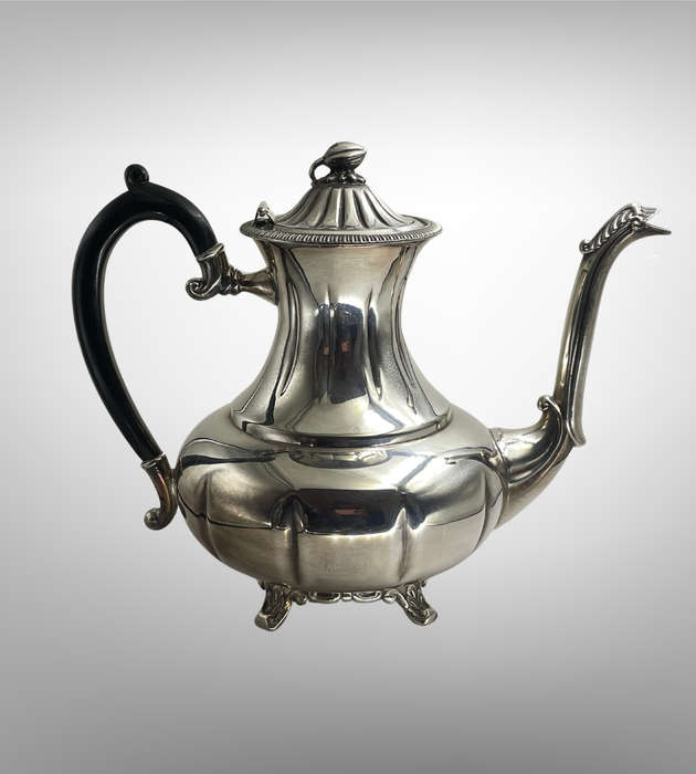 Vintage Oneida Melon Silver Tea Set  4 Piece | Coffee & Teapot | Bakelite Handles | SP on Copper