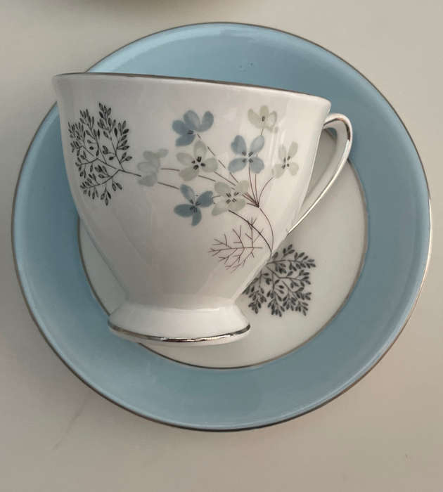 Vintage Sevron Blue Lace Royal Standard Fine Bone China Cups & Saucers Set (1950s-70s) - Made in Eng