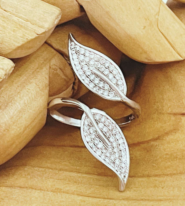 925 Sterling Silver CZ Pave Foglia Leaf Adjustable Statement Ring - Size T
