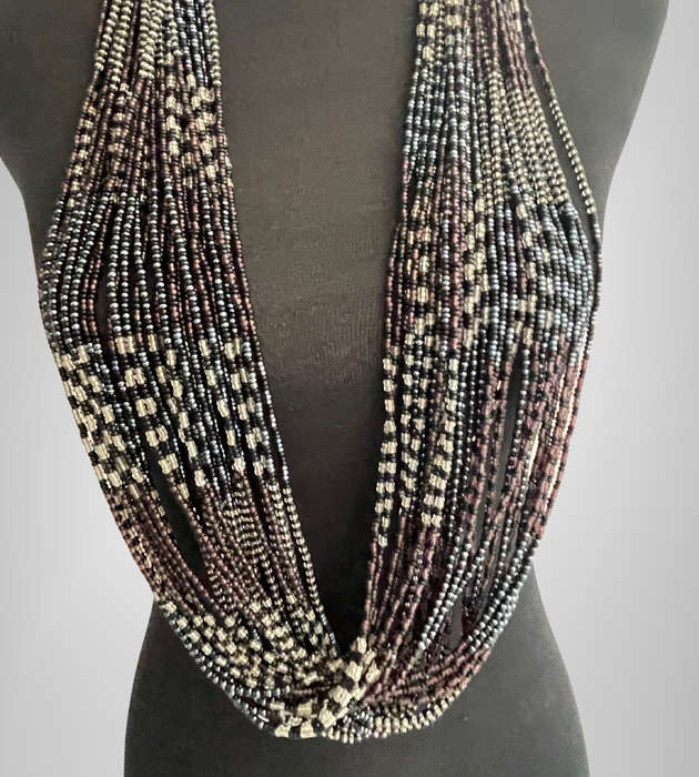 Original Abacus 35-Strand Traditional Zulu Hand-Beaded Necklace  412g  53cm