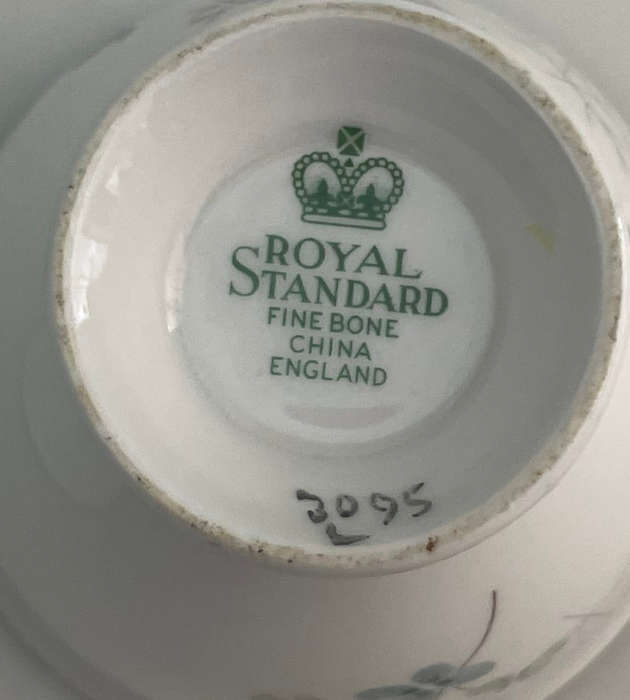 Vintage Sevron Blue Lace Royal Standard Fine Bone China Cups & Saucers Set (1950s-70s) - Made in Eng