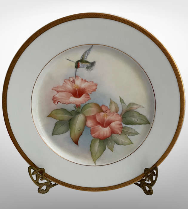 1 x Hand-Painted Wall Décor Plate by Daphne Karlson (1988)