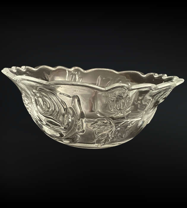 Vintage Heavy Pressed Glass Serving Bowl with Rose Design, Scalloped Edge, 23 cm Diameter