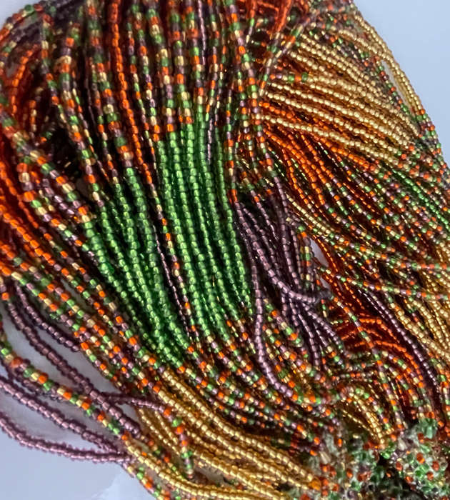 Original Abacus 32-Strand Traditional Zulu Hand-Beaded Necklace  372g  52cm Length (#AB1)