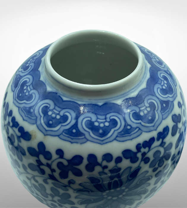 Reserved for Fangsa ! Antique Chinese Blue & White Ginger Jar  Hand-Painted